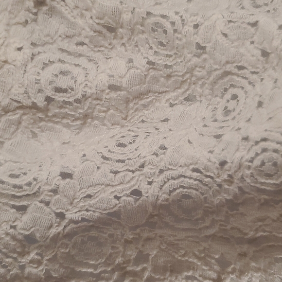 4/$20 Style & Co white crop top spaghetti strap top - Picture 5 of 10